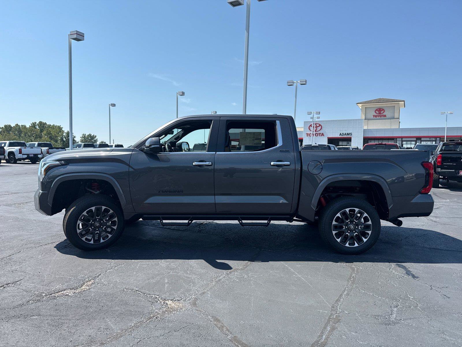 Used 2026 Toyota Tundra Limited w/ Power Package AWD/4WD image 5