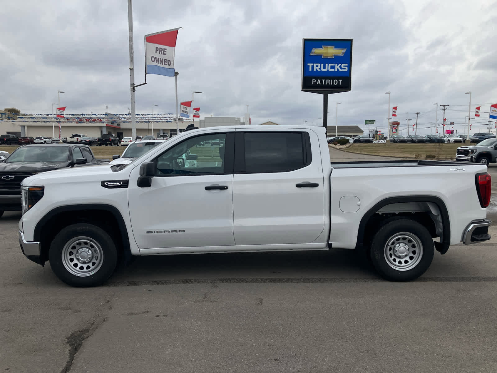 New 2026 GMC Sierra 1500 Pro w/ Pro Value Package image 4