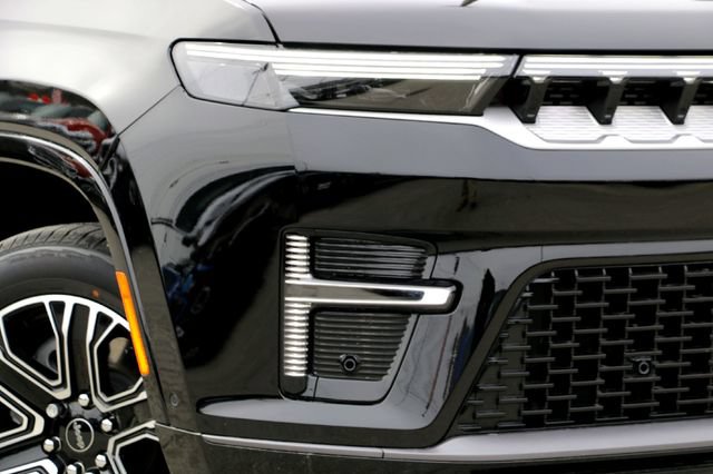 New 2026 Jeep Grand Wagoneer 4WD w/ Premium Group I image 3