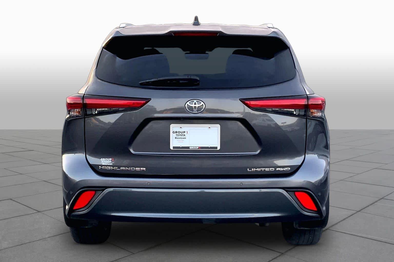 Used 2020 Toyota Highlander Limited AWD/4WD image 5