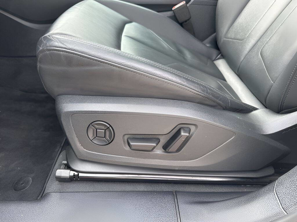 Used 2025 Audi Q3 2.0T Premium image 20