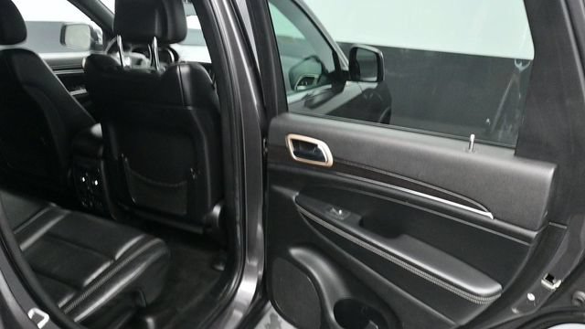 Used 2014 Jeep Grand Cherokee Limited AWD/4WD image 10