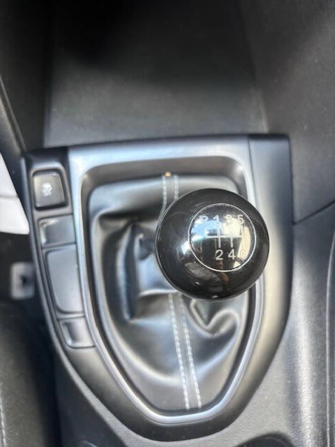 Used 2019 Hyundai Veloster N N image 13