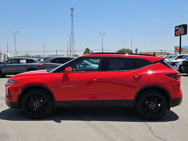 Used 2021 Chevrolet Blazer LT AWD/4WD image 2
