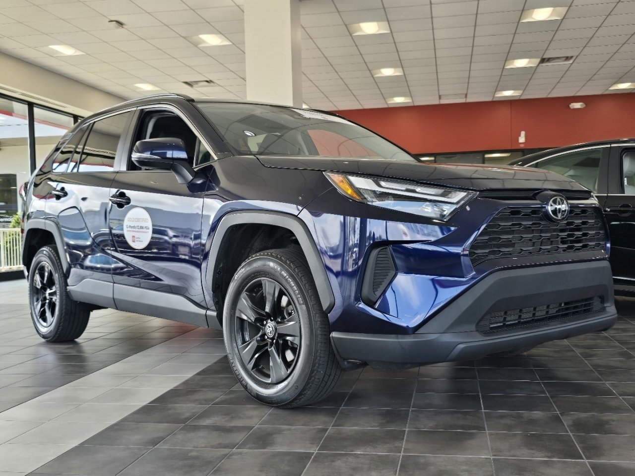 Used 2024 Toyota RAV4 XLE AWD/4WD image 2