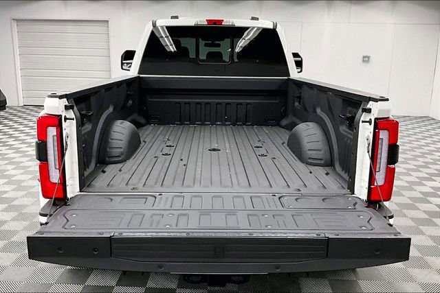 Used 2023 Ford F450 Limited w/ FX4 Off-Road Package AWD/4WD image 32