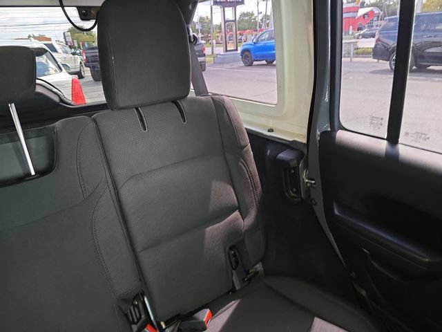 Used 2019 Jeep Wrangler Unlimited Sport S AWD/4WD image 14