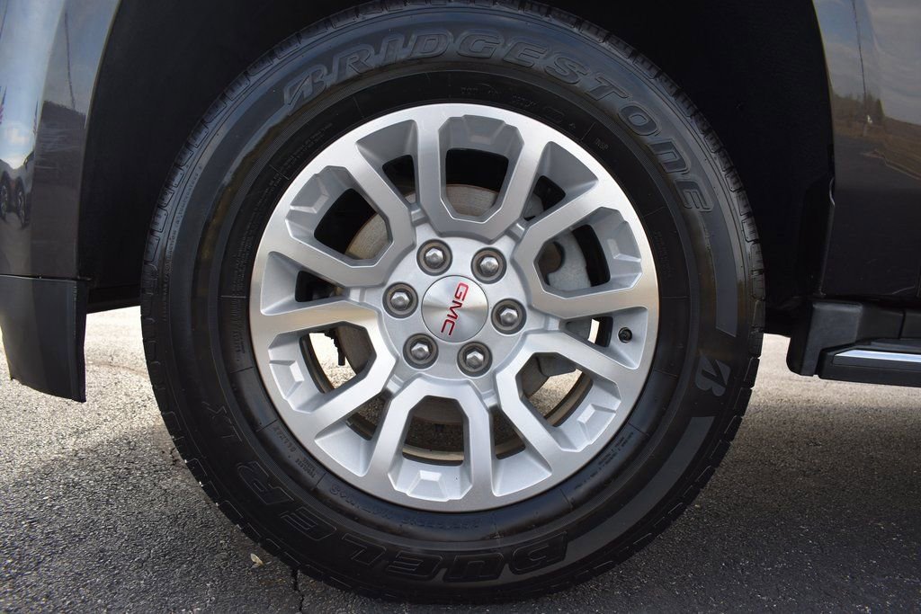 Used 2015 GMC Yukon SLT w/ HD Trailering Package image 17