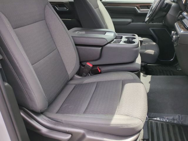 Used 2022 Chevrolet Silverado 1500 LT AWD/4WD image 39