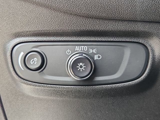 Used 2024 Chevrolet Equinox LS w/ LS Convenience Package FWD image 17