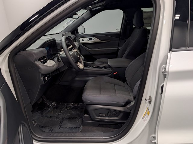 New 2027 Ford Explorer Active RWD image 10