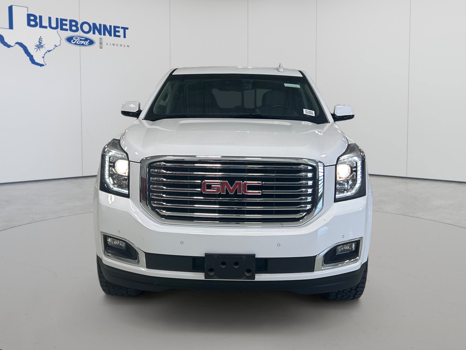 Used 2020 GMC Yukon SLT w/ Premium Edition AWD/4WD image 2