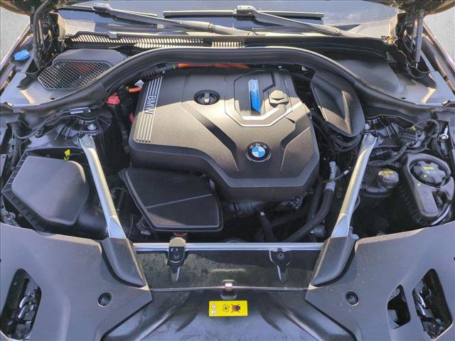 Used 2022 BMW 530e w/ Convenience Package RWD image 24