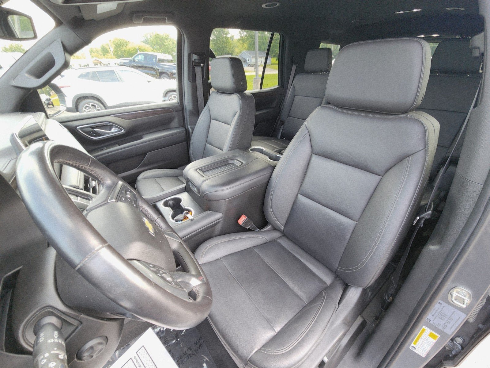 Used 2022 Chevrolet Tahoe LT w/ Luxury Package AWD/4WD image 33