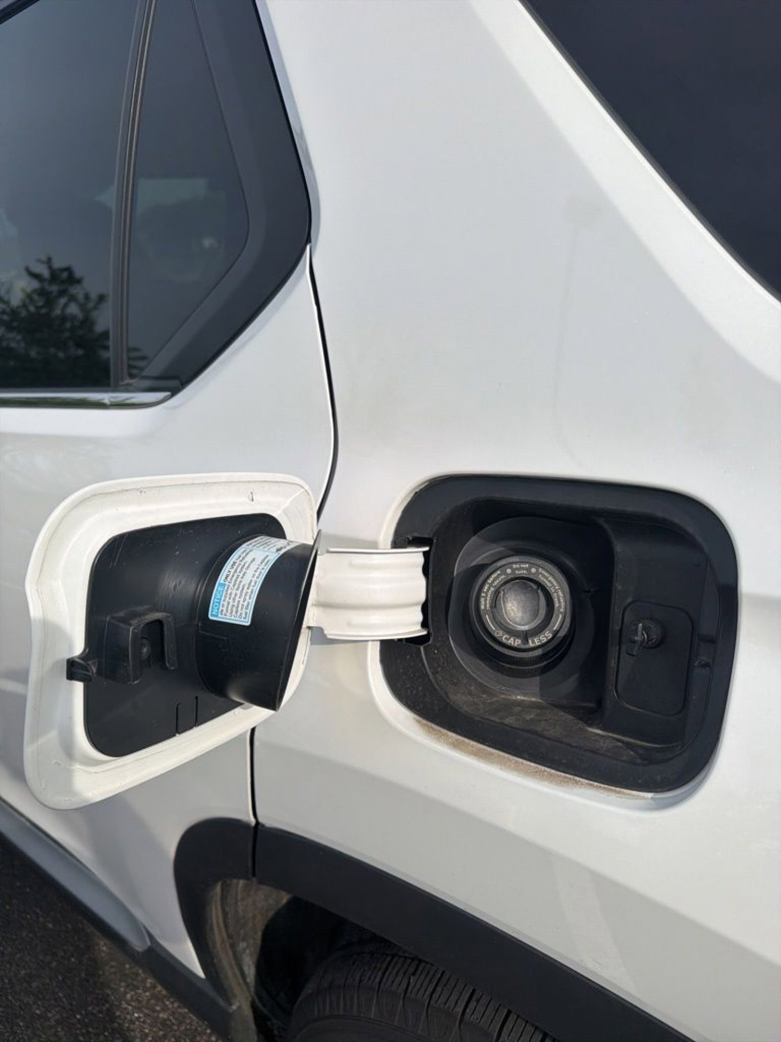 Certified 2025 Honda Pilot EX-L image 9