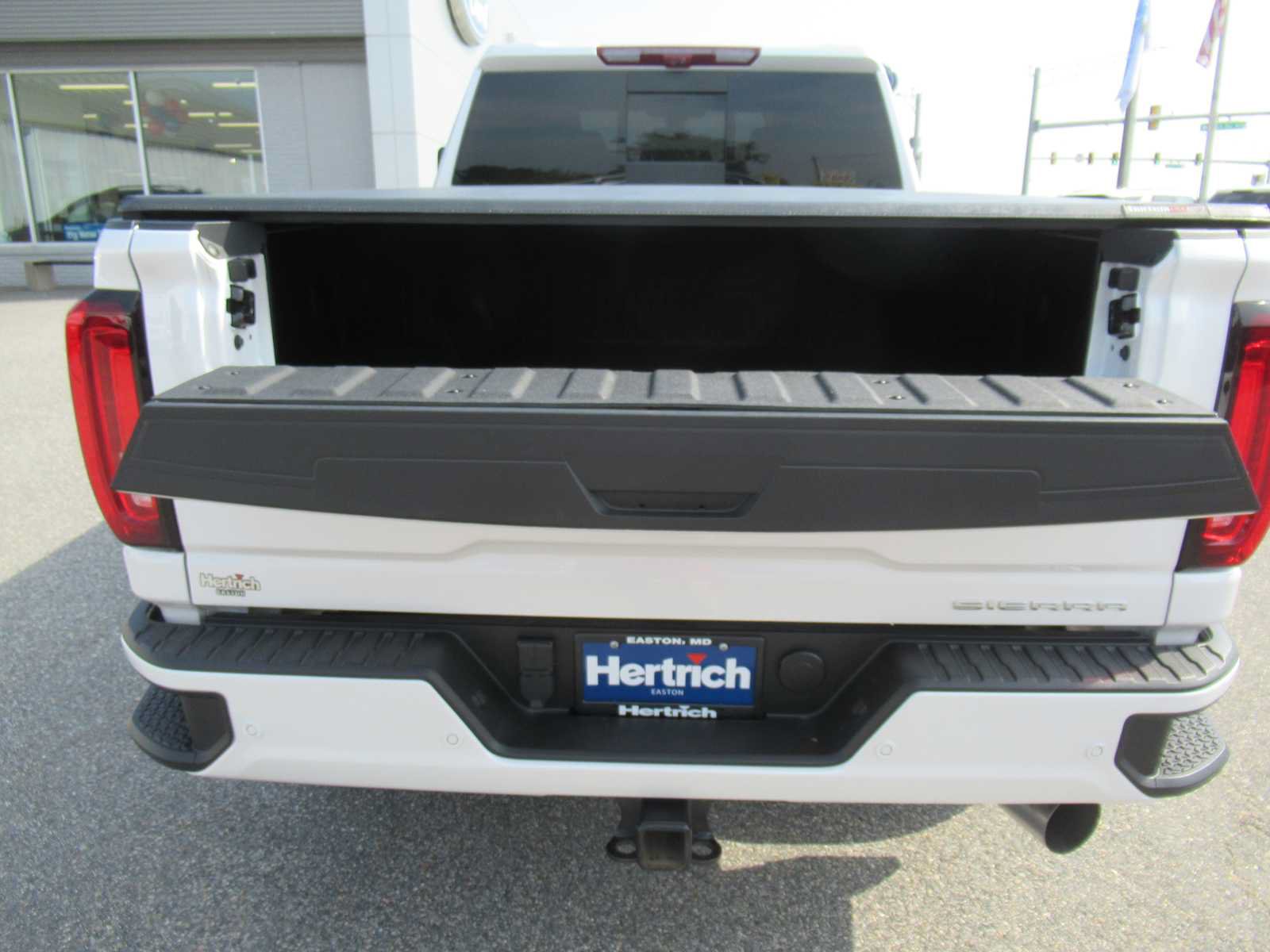 Used 2023 GMC Sierra 2500 Denali w/ Technology Package AWD/4WD image 22