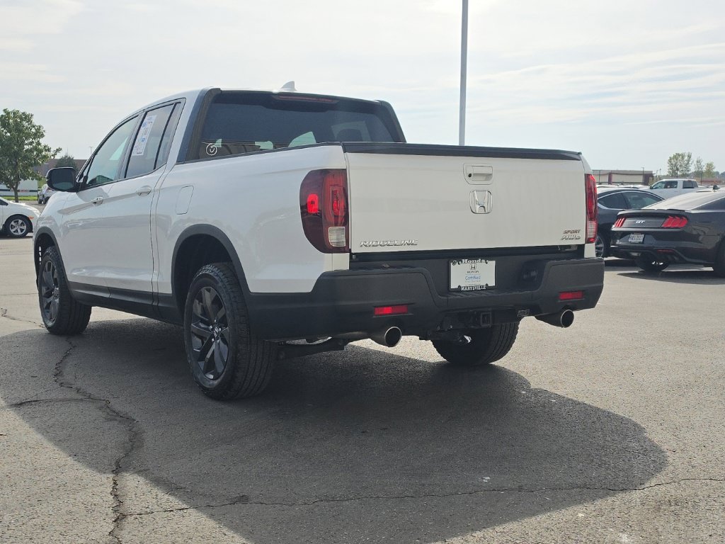 Certified 2023 Honda Ridgeline Sport image 8