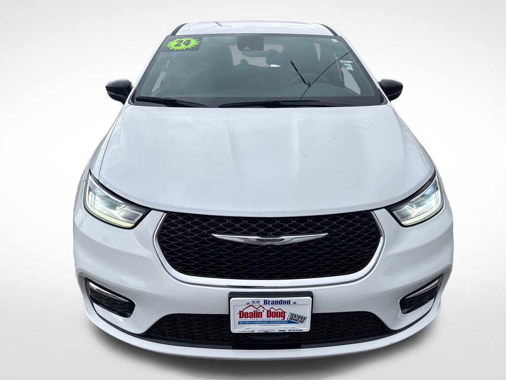 Used 2024 Chrysler Pacifica Touring FWD image 10