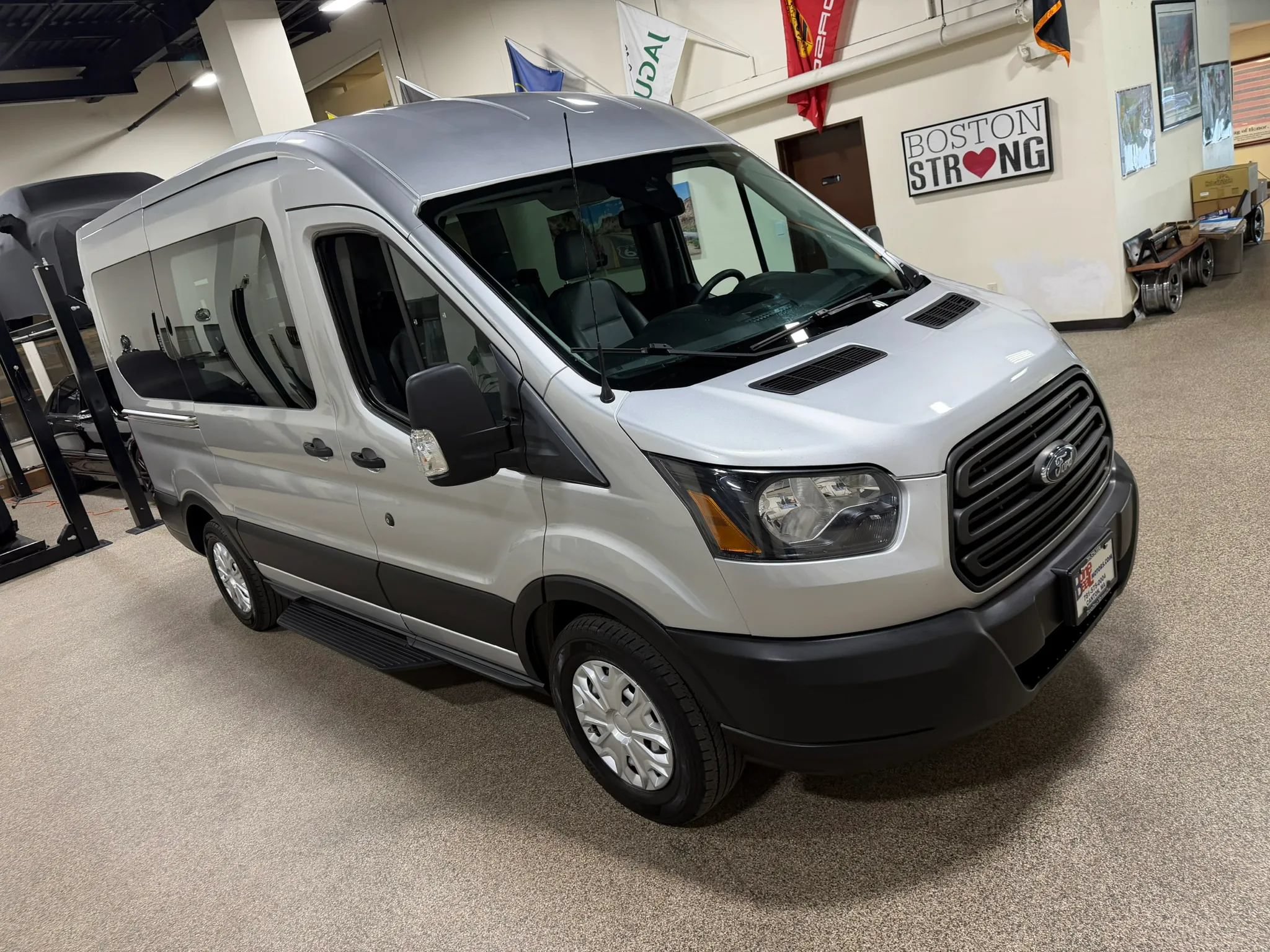 Used 2019 Ford Transit 150 XL RWD image 13