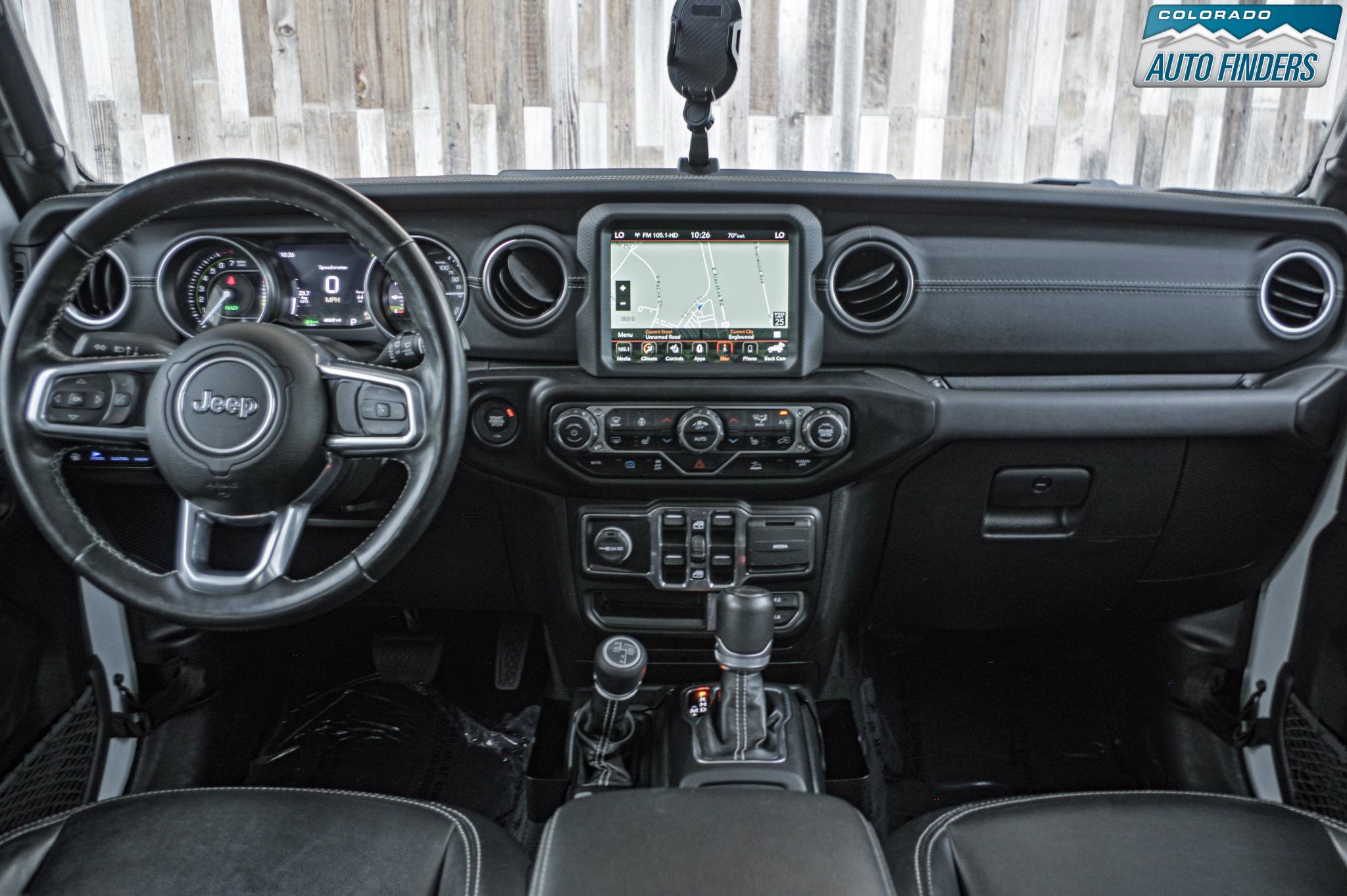 Used 2022 Jeep Wrangler Unlimited Sahara w/ Cold Weather Group AWD/4WD image 15