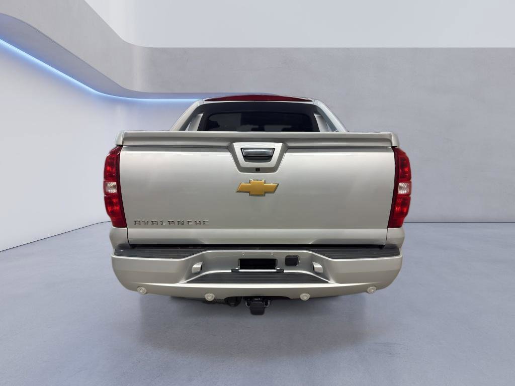 Used 2013 Chevrolet Avalanche LT w/ All-Star Edition image 6