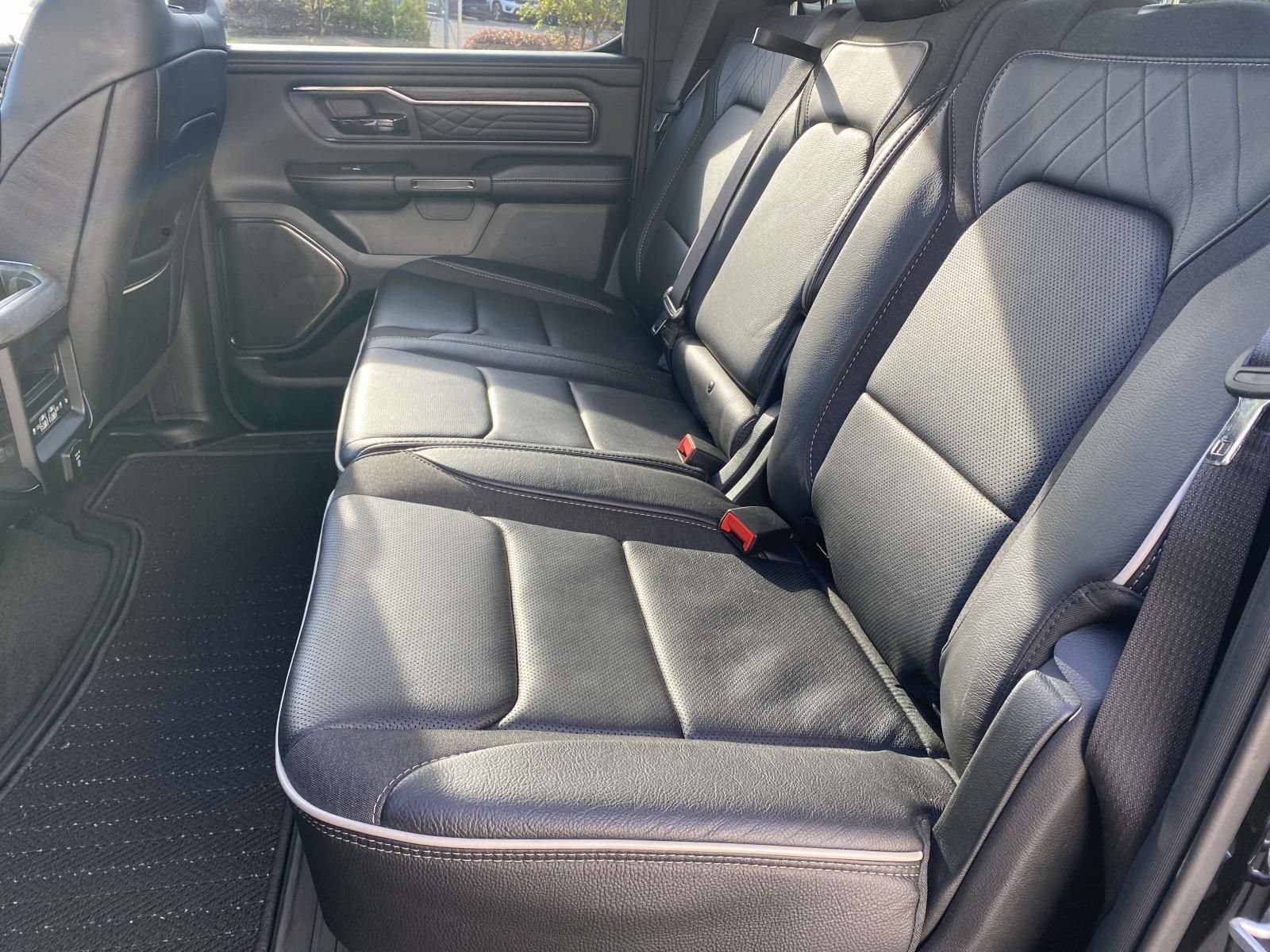 Used 2025 RAM 1500 Limited AWD/4WD image 12