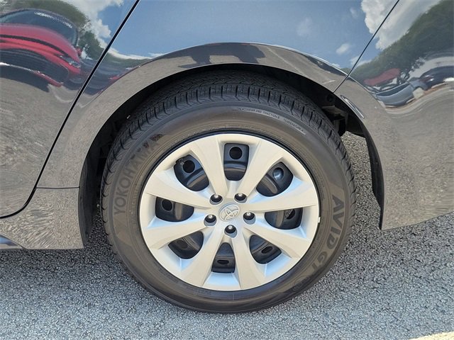 Used 2025 Toyota Corolla LE image 5