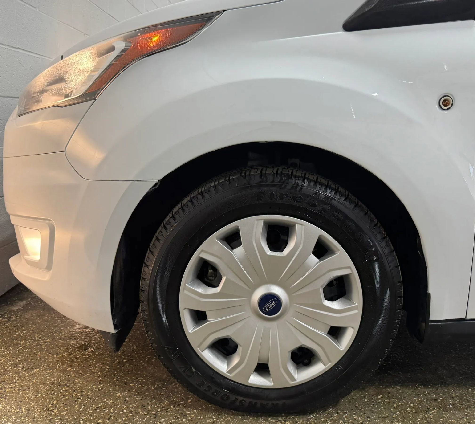 Used 2019 Ford Transit Connect XLT image 29