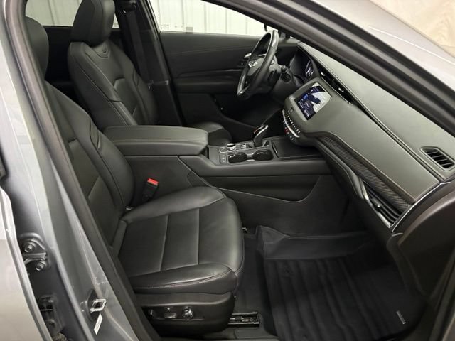 Used 2023 Cadillac XT4 Sport w/ Sun And Sound Package AWD/4WD image 28