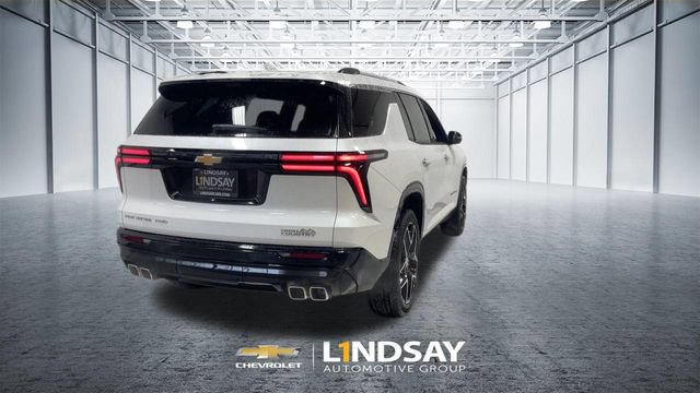 Used 2025 Chevrolet Traverse High Country AWD/4WD image 9