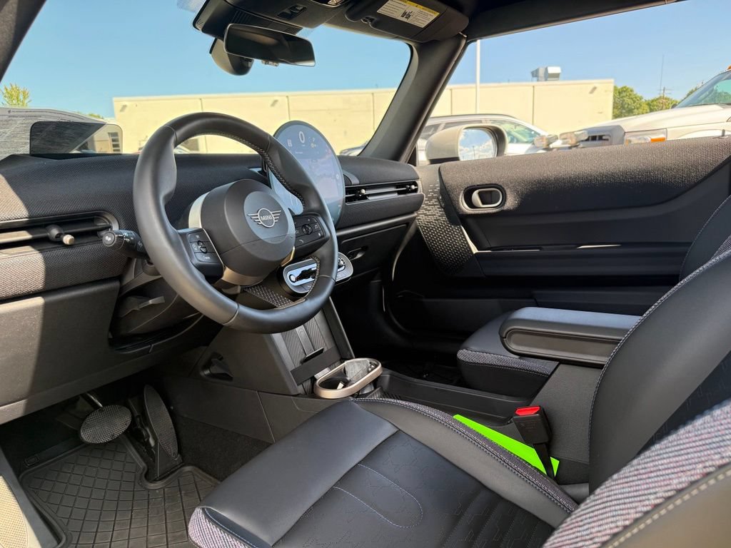 Used 2025 MINI Cooper S FWD image 10