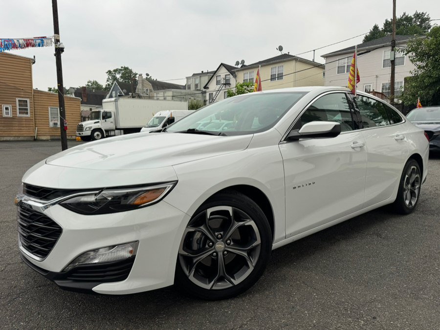 Used 2024 Chevrolet Malibu LT FWD image 2