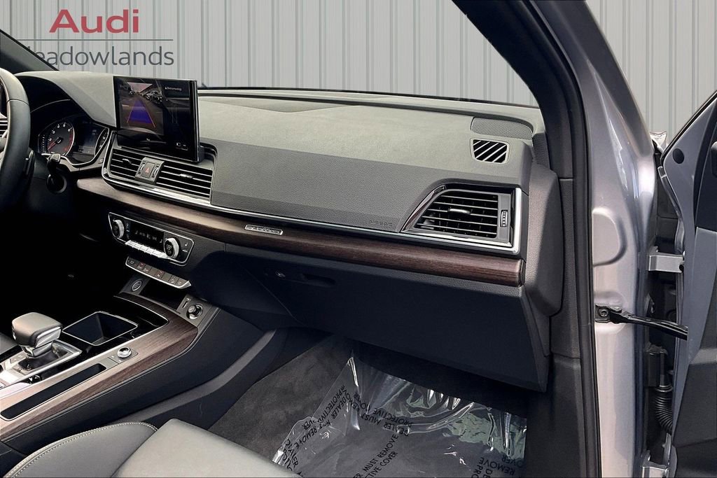 Used 2023 Audi Q5 2.0T Premium w/ Convenience Package image 26