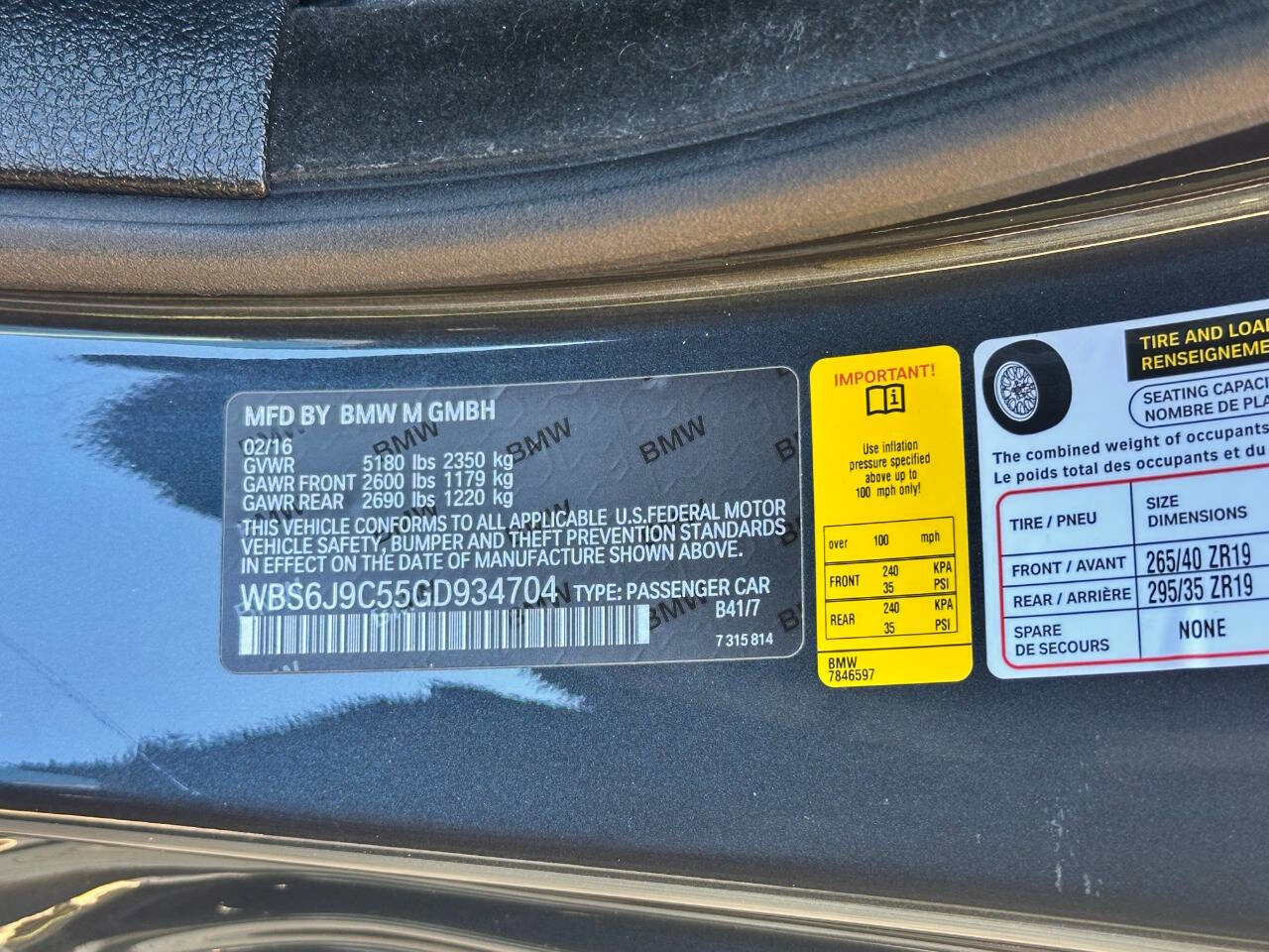 Used 2016 BMW M6 Coupe image 49