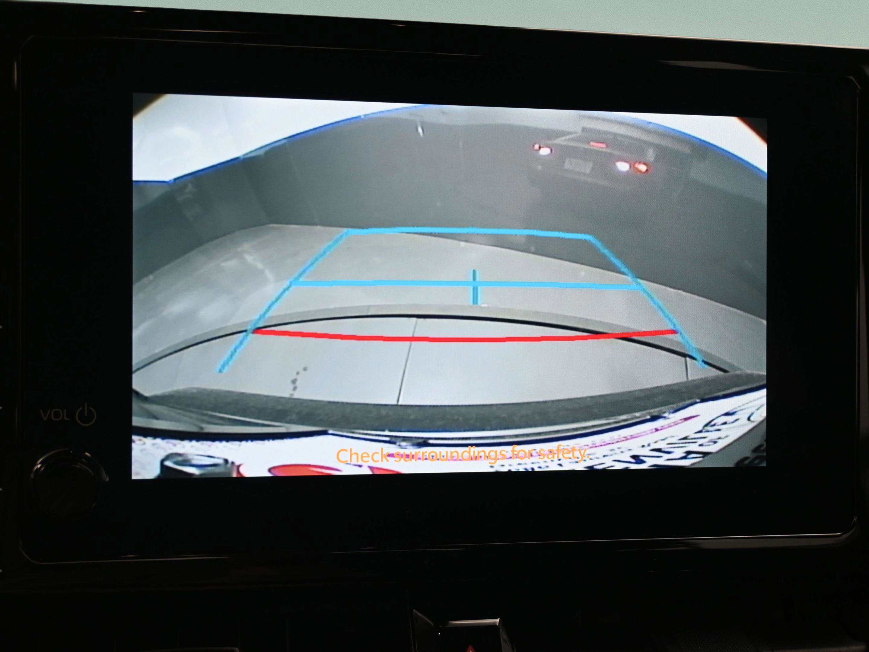 Used 2025 Toyota Corolla LE image 29