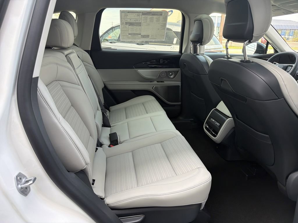New 2026 Lincoln Nautilus Reserve AWD/4WD image 8