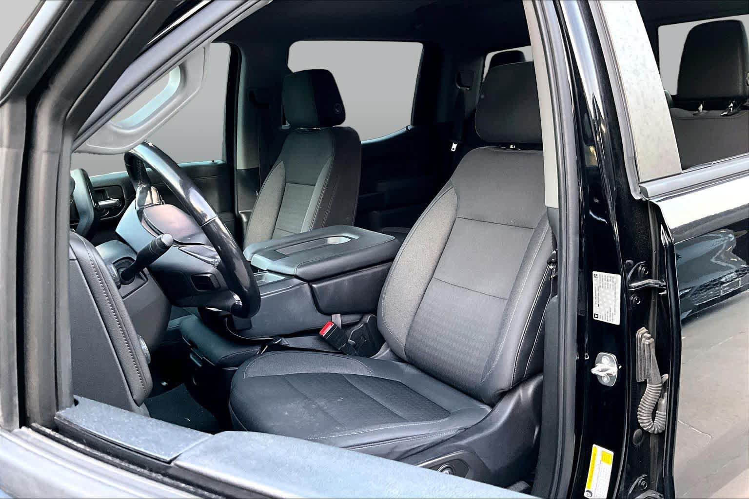 Used 2019 Chevrolet Silverado 1500 LT w/ Texas Edition RWD image 8