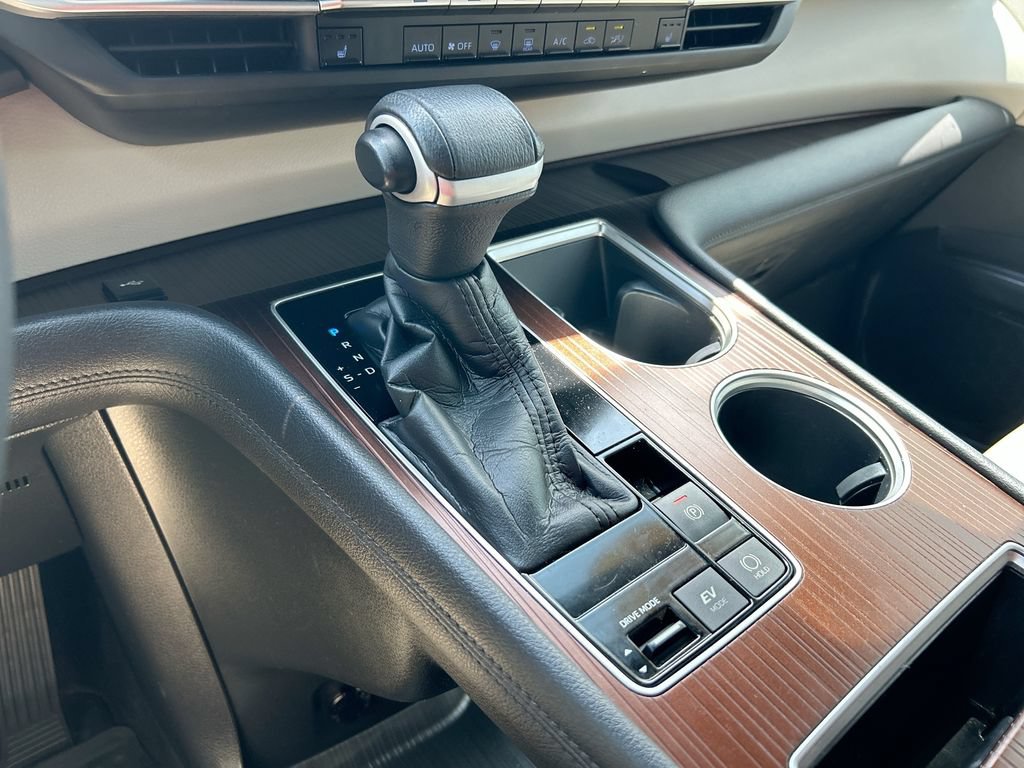 Certified 2021 Toyota Sienna XLE FWD image 26