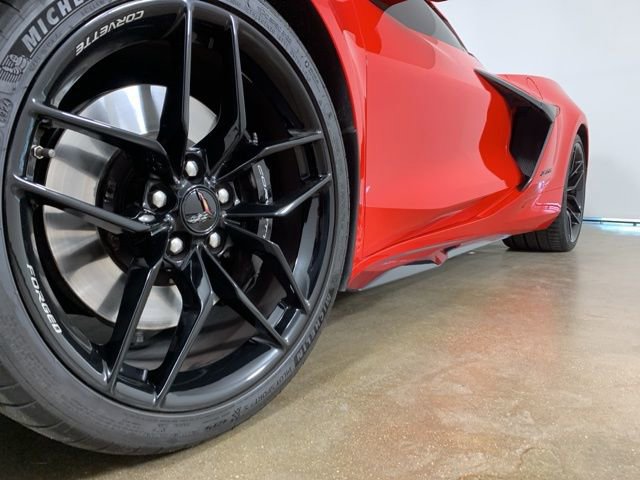 Used 2025 Chevrolet Corvette Z06 image 2