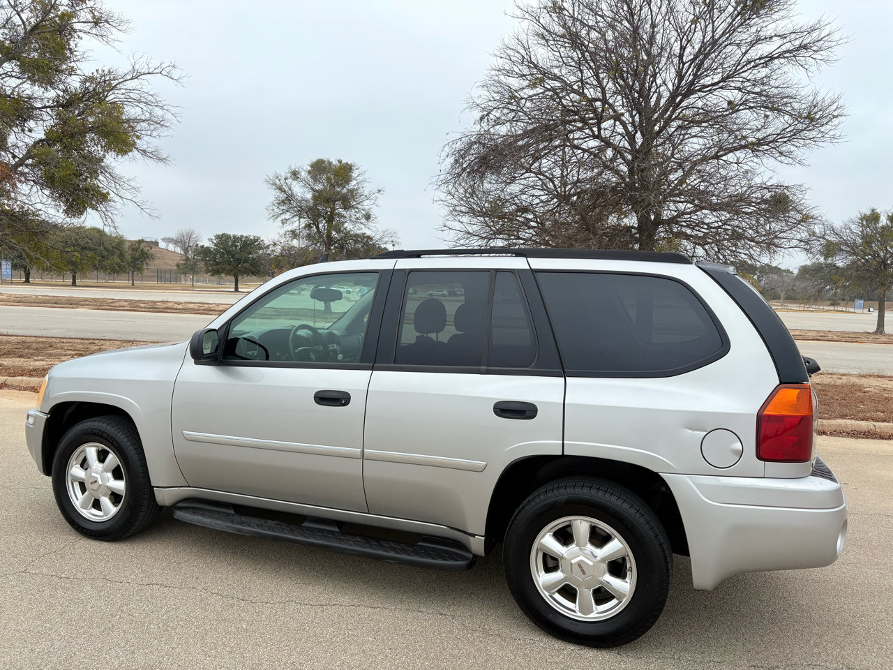 Used 2007 GMC Envoy SLE image 3