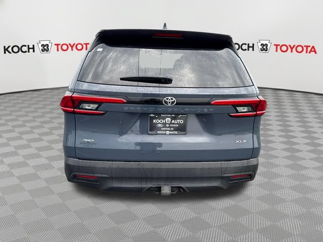 Certified 2024 Toyota Grand Highlander AWD image 7