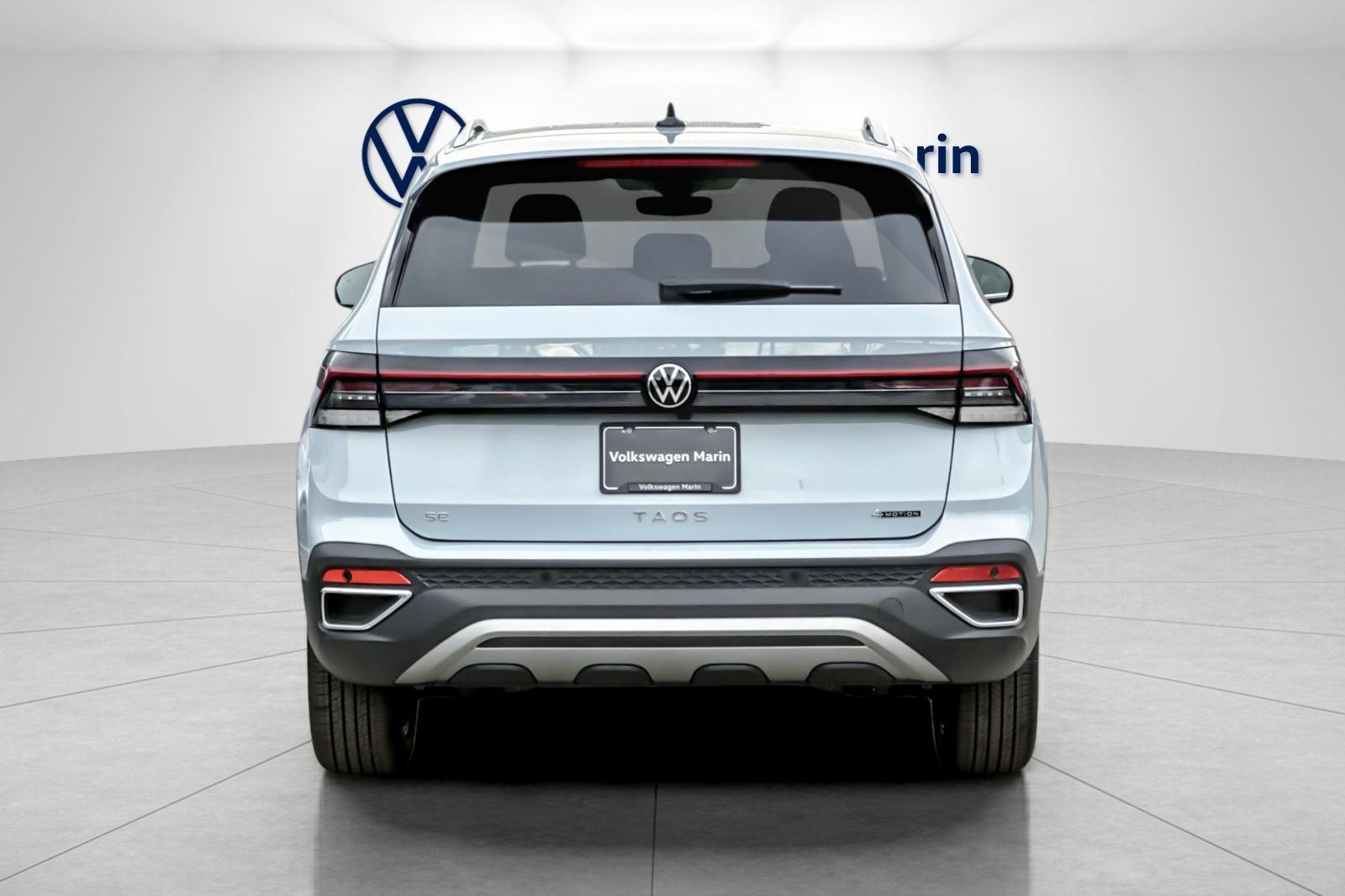 New 2026 Volkswagen Taos SE image 4