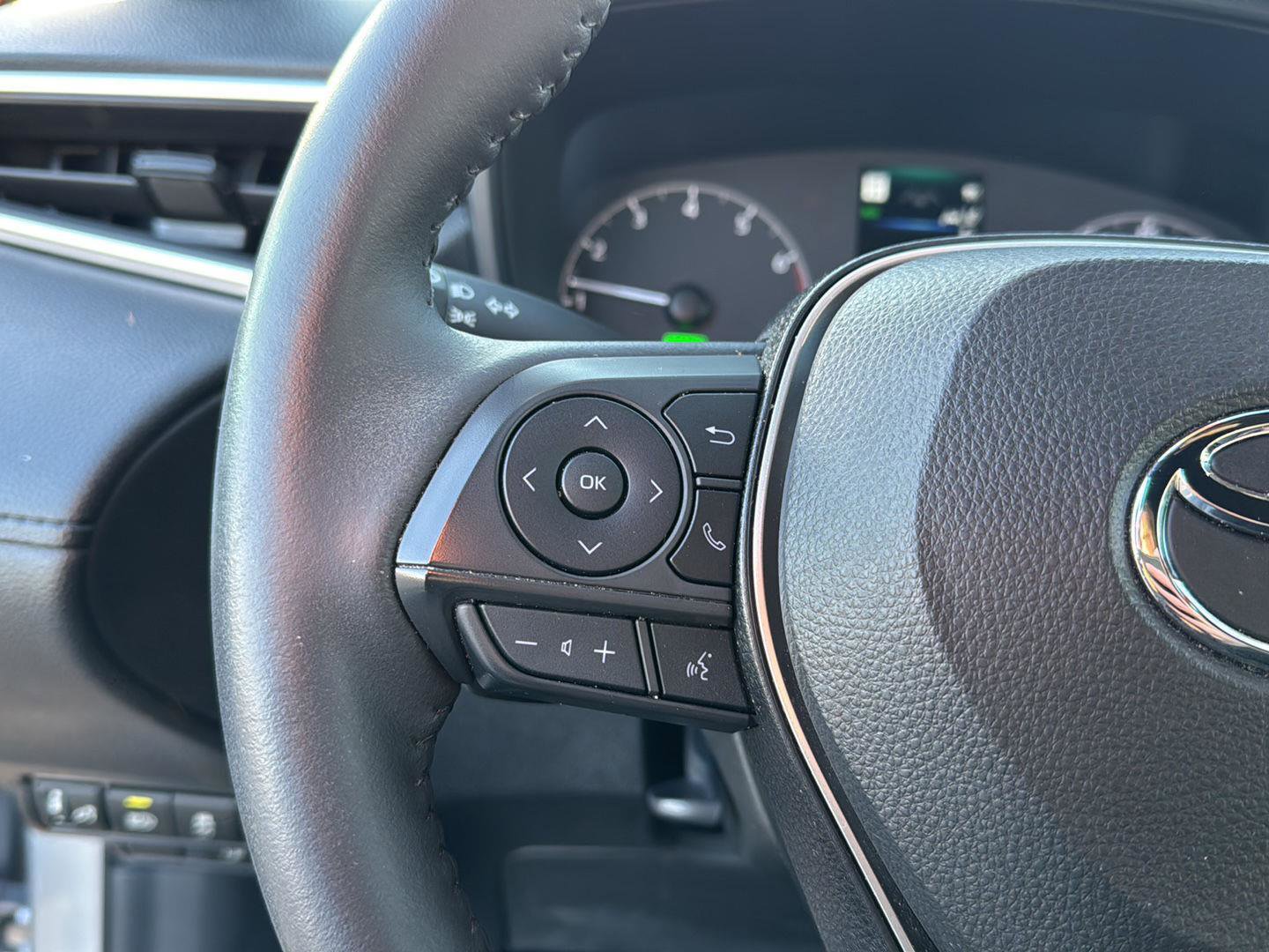 Certified 2023 Toyota Corolla Cross XSE image 18