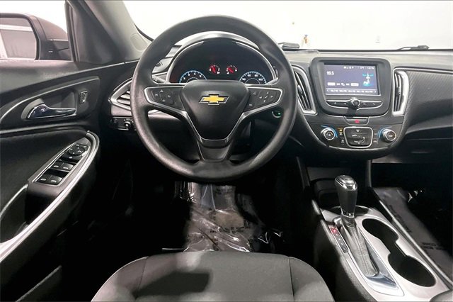 Used 2018 Chevrolet Malibu LS image 8