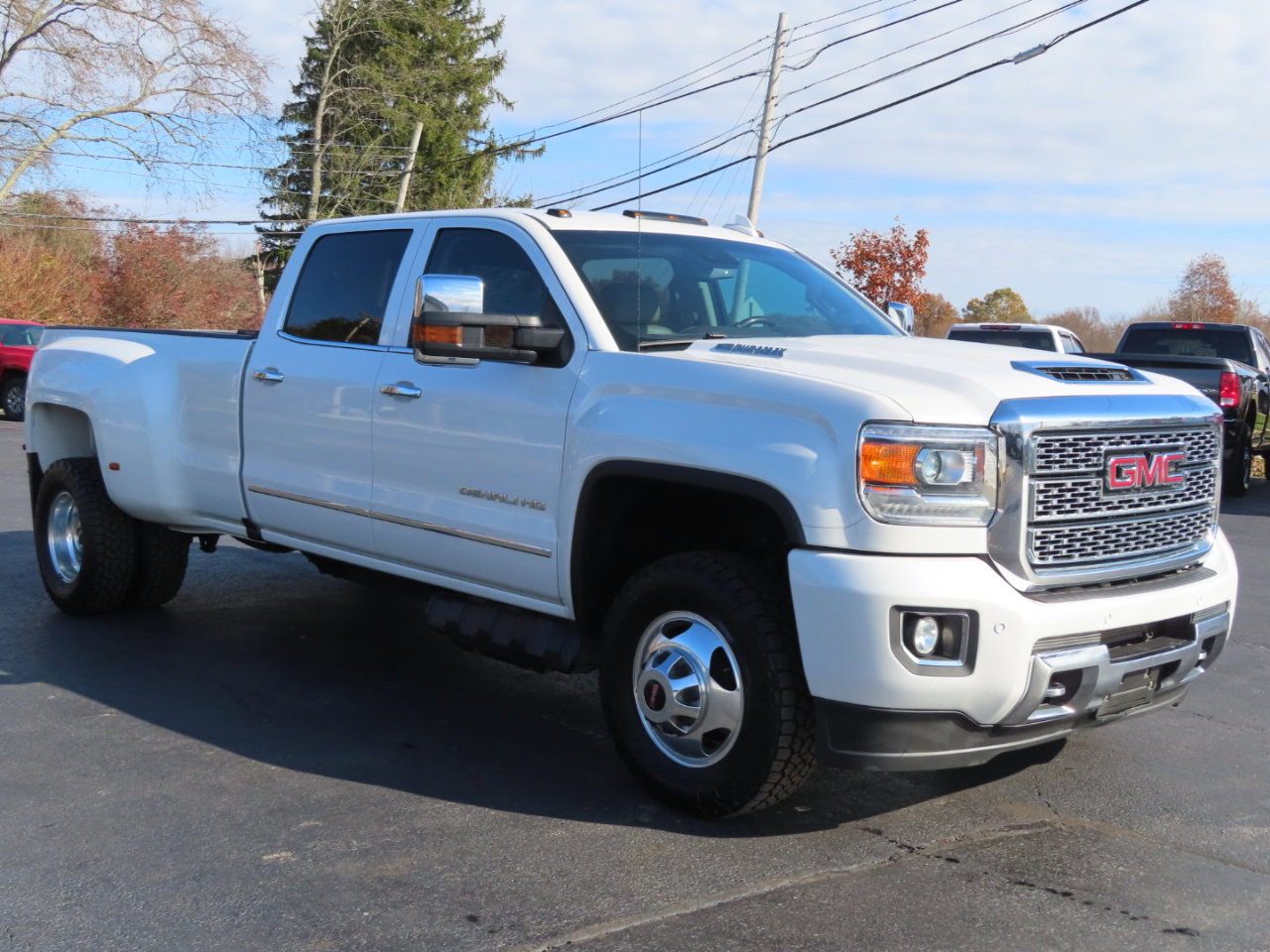 Used 2018 GMC Sierra 3500 Denali w/ Duramax Plus Package image 8