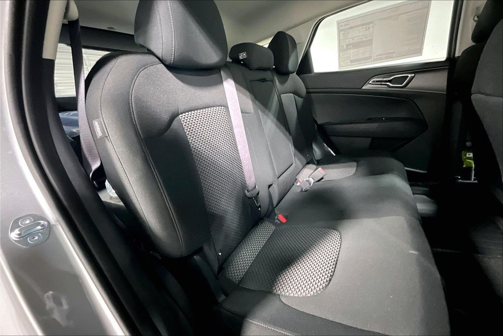 New 2026 Kia Sportage LX FWD image 8