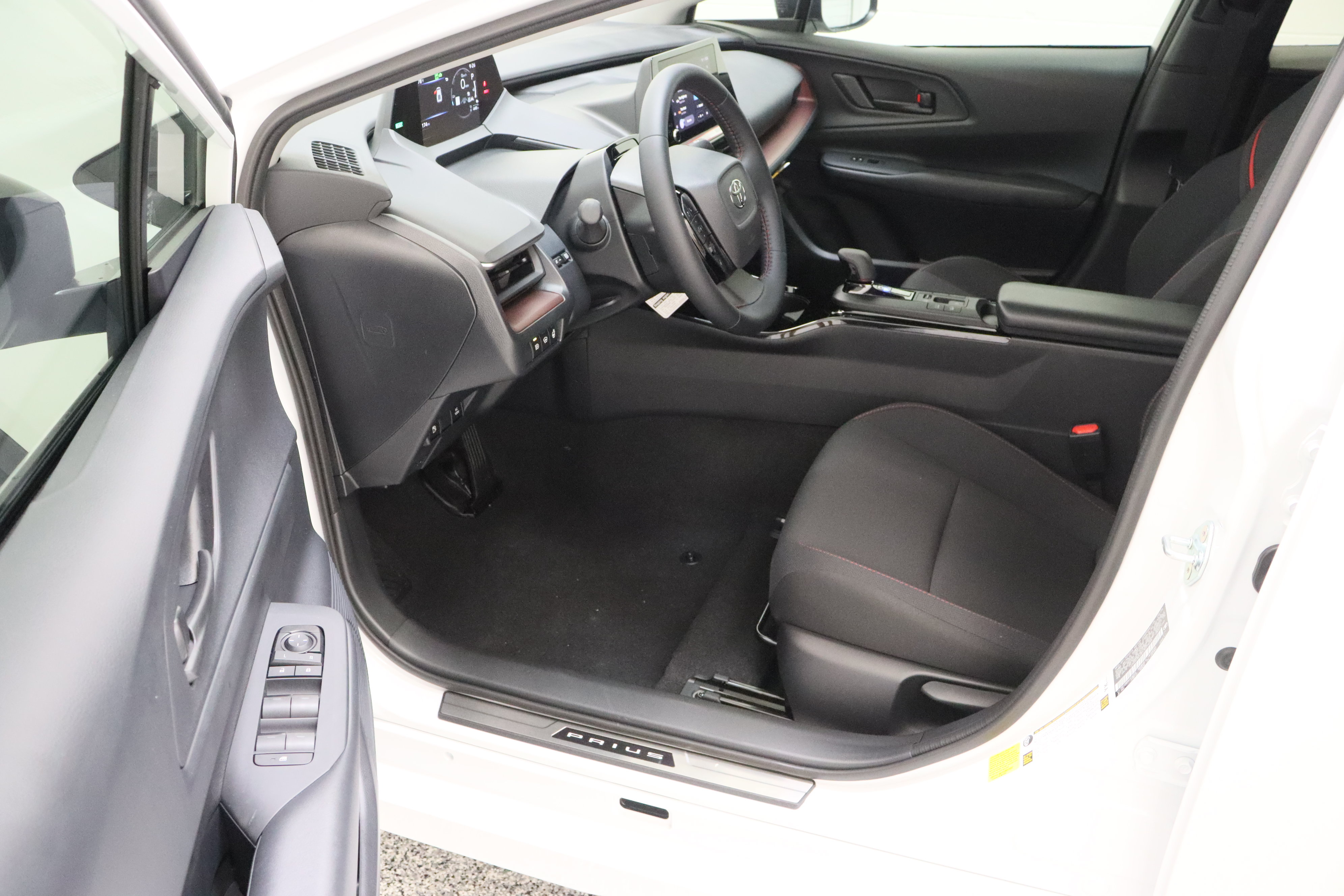 Certified 2026 Toyota Prius Plug-In Hybrid FWD image 14