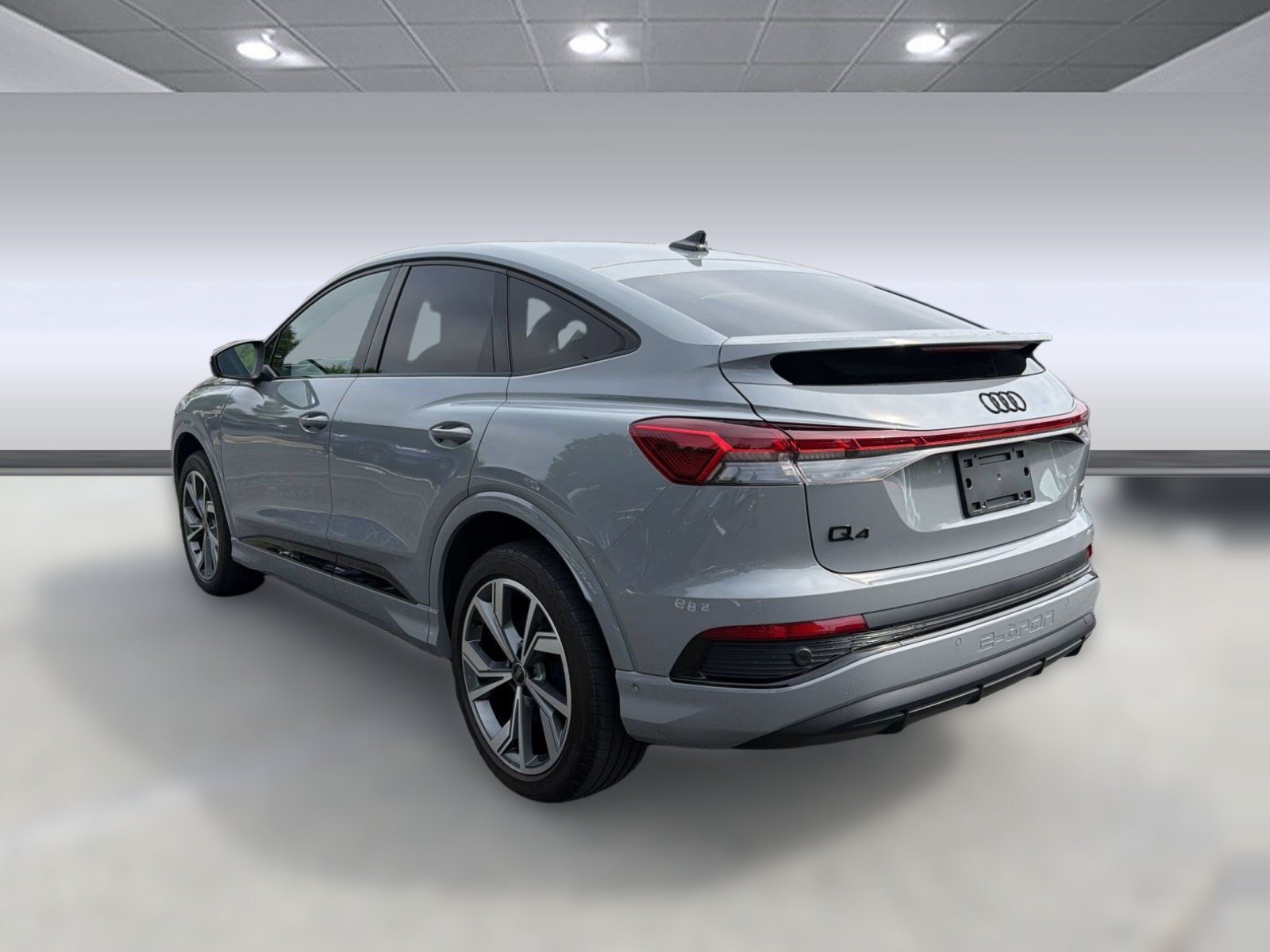 Used 2023 Audi Q4 e-tron Premium Plus w/ Premium Plus AWD/4WD image 3