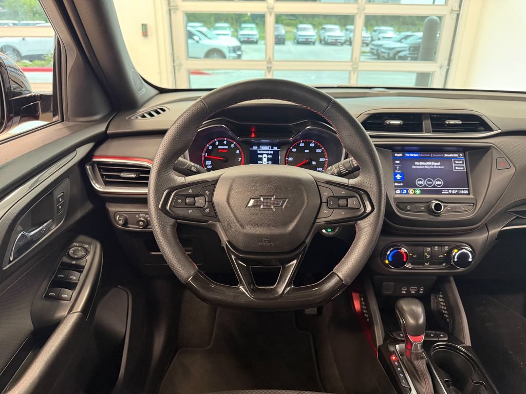 Used 2022 Chevrolet TrailBlazer RS FWD image 17
