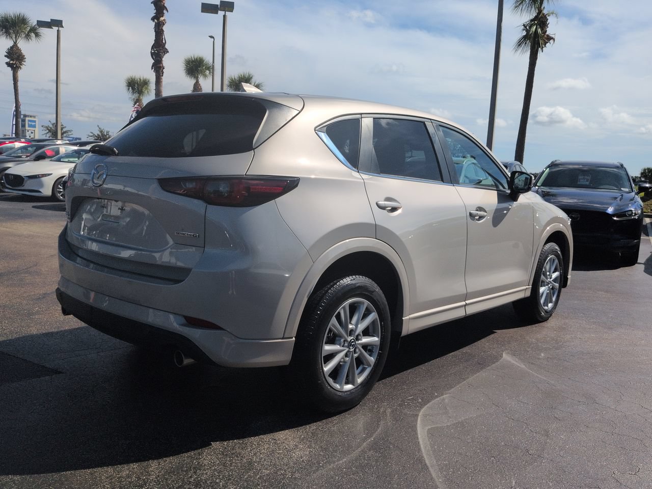 Used 2024 MAZDA CX-5 AWD 2.5 S w/ Select Package image 4